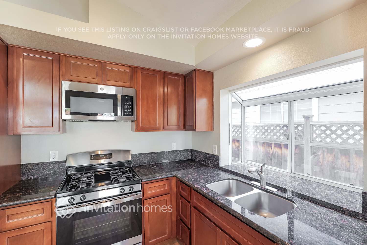 Building Photo - 5085 Wagon Wheel Way