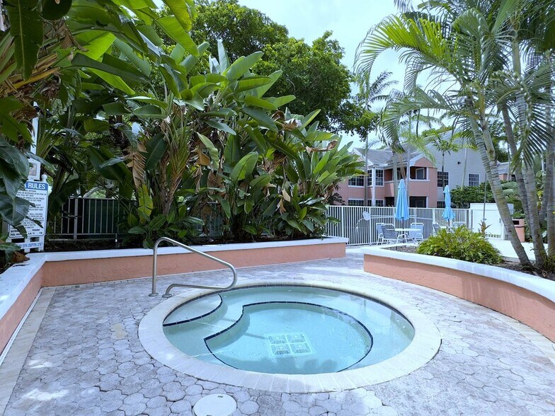 Building Photo - 1101 Crystal Way