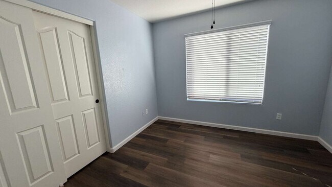 Building Photo - 36532 W Barcelona Ln