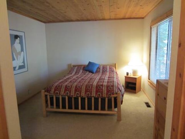 Building Photo - Long Term Lease in Tahoe Donner