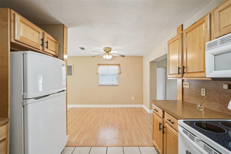 Building Photo - 5825 81st Ave