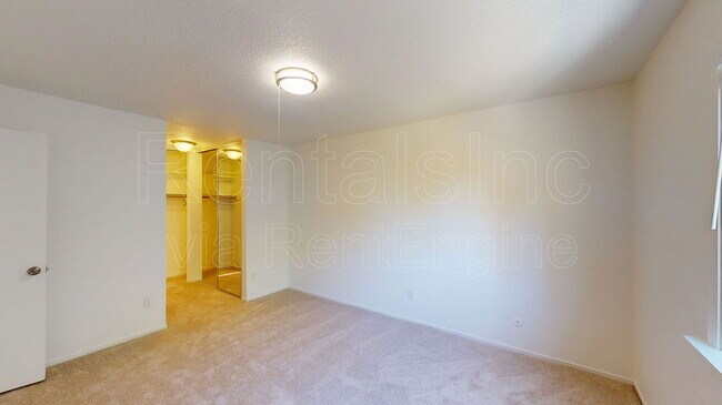 Building Photo - 440 Alameda del Prado