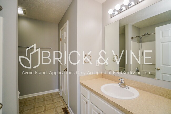 Building Photo - 3879 Liriope St