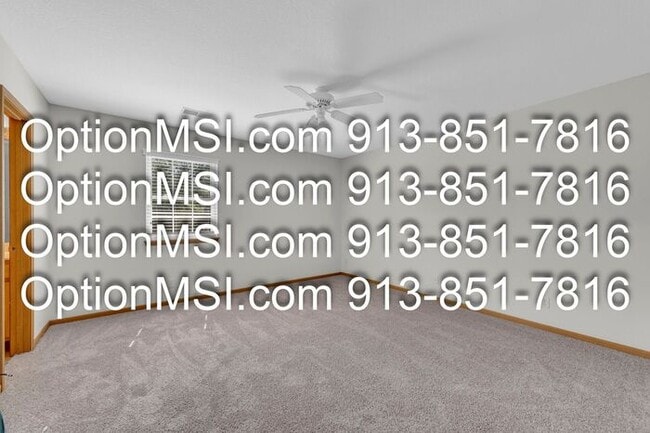 Building Photo - Overland park duplex!