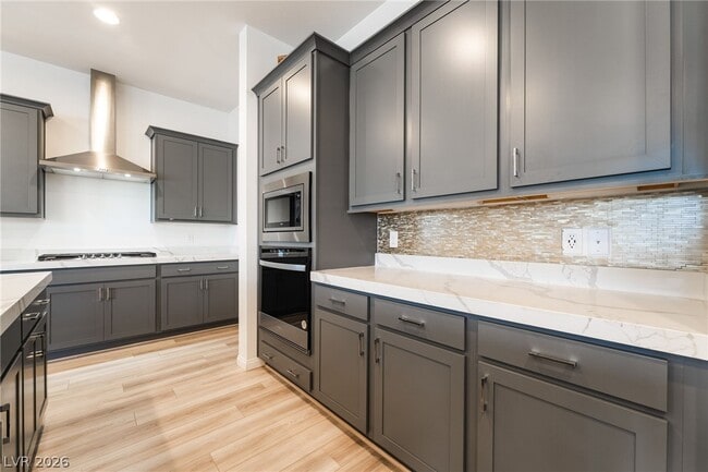 Building Photo - 110 Ibiza Lk Dr