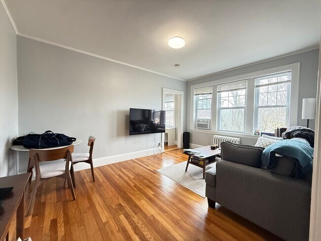 Building Photo - 20 Concord Ave