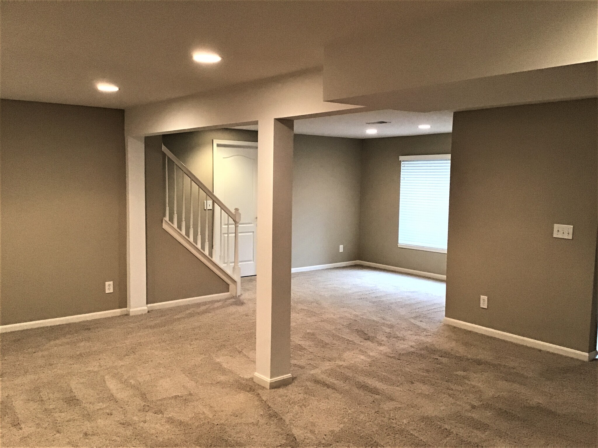 Building Photo - 5298 Fredericks Stand