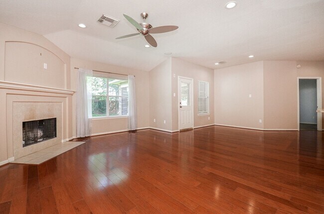 Building Photo - 26822 Kingston Glen Ln
