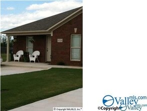 Building Photo - 103 Ryland Pl