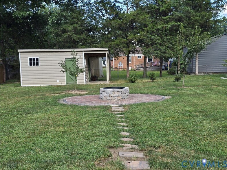 Building Photo - 7998 Wynbrook Ln