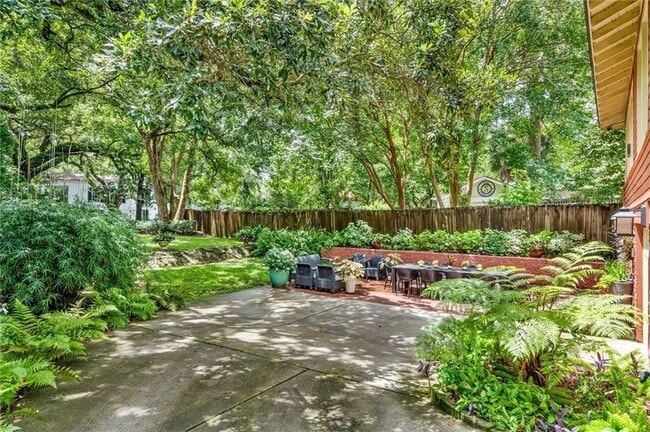 Building Photo - 1119 Palmetto St