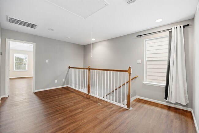 Building Photo - 17123 Wilthorne Gardens Ct