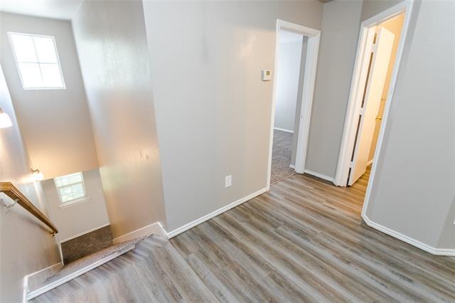 Building Photo - 1217 Village Garden Dr