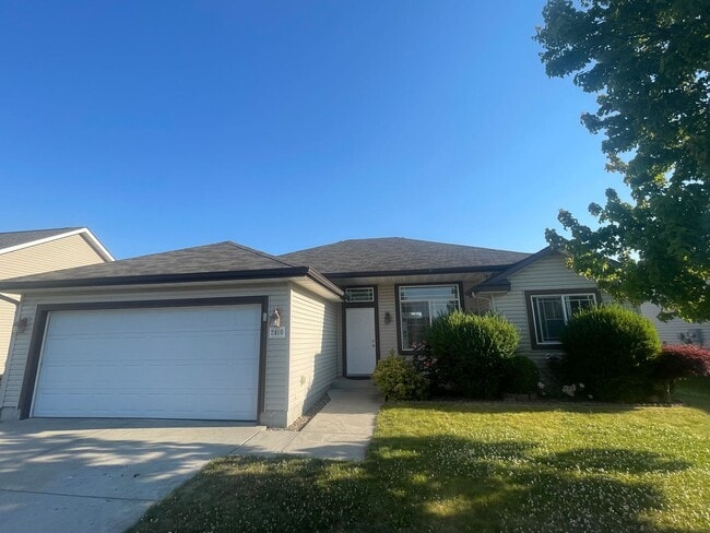 Primary Photo - Sunshine Meadow 3 Bed/2 Bath Rancher