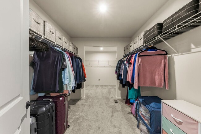 Building Photo - 2220 Weatherbee Ln