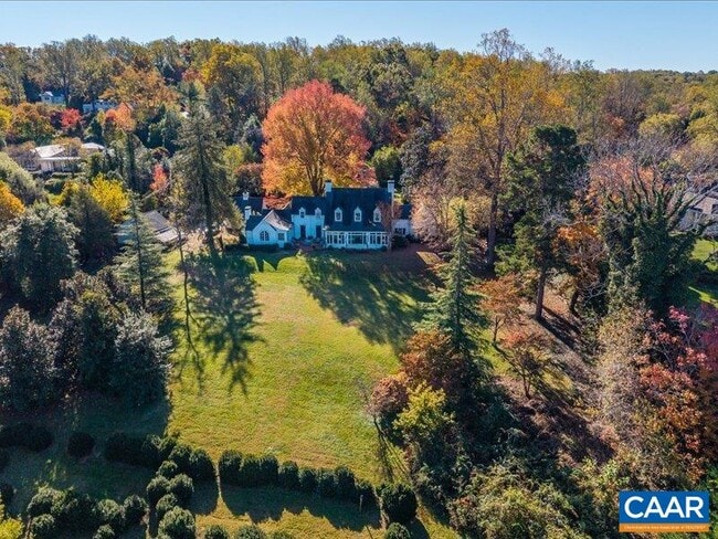 Building Photo - 640 Ivy Ln