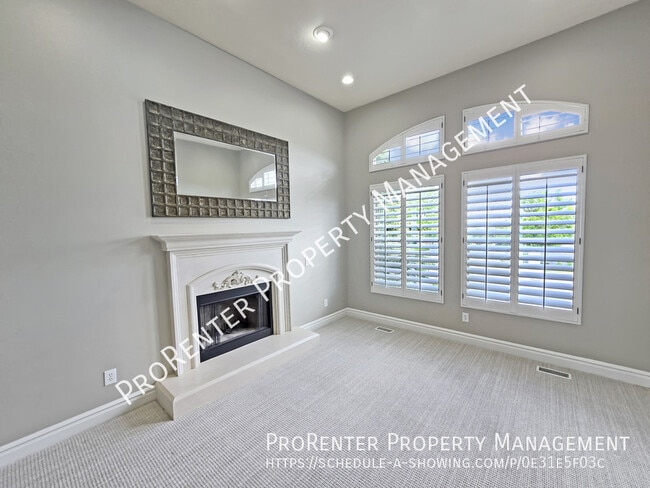 Building Photo - 843 Eaglepointe Dr