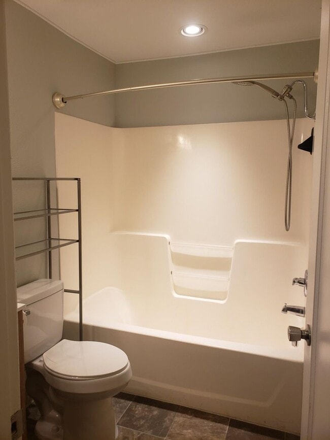 Building Photo - Remodeled Bungalow in Camas!