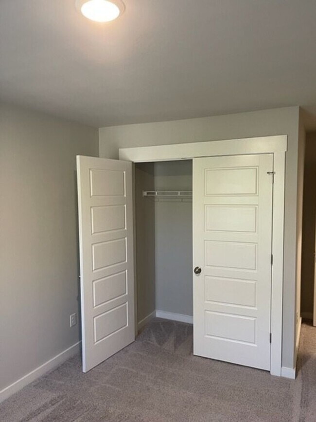 Building Photo - Stunning home in Murfreesboro