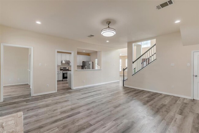 Building Photo - 12601 Duckcreek Ct