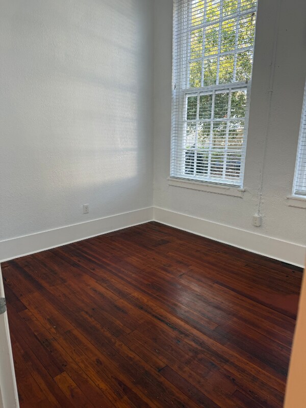 Building Photo - 1090 10th St N