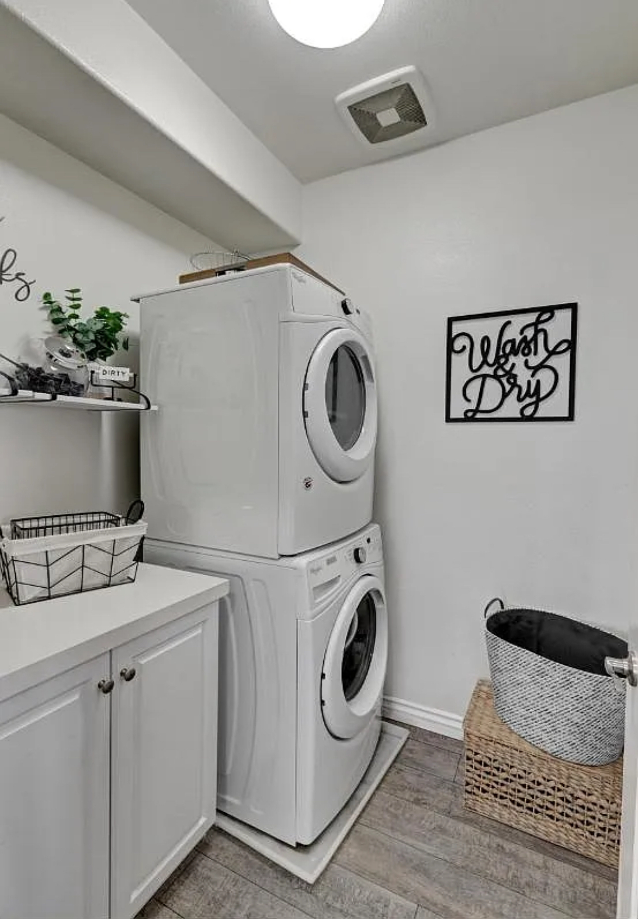 2nd floor Laundry room - 6356 Pegasus Ct