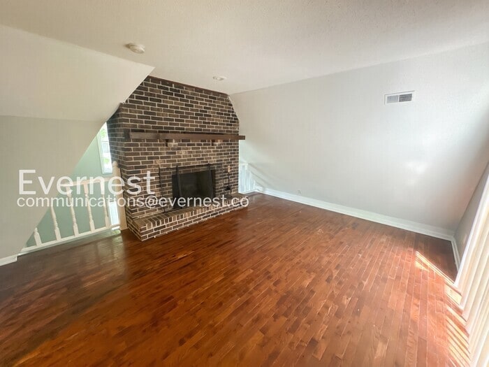Building Photo - 9805 N Wayne Ave
