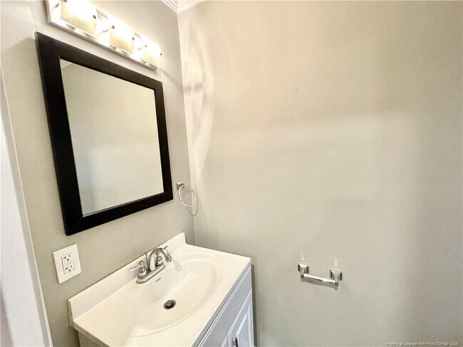 Building Photo - 1430 Pine Valley Loop