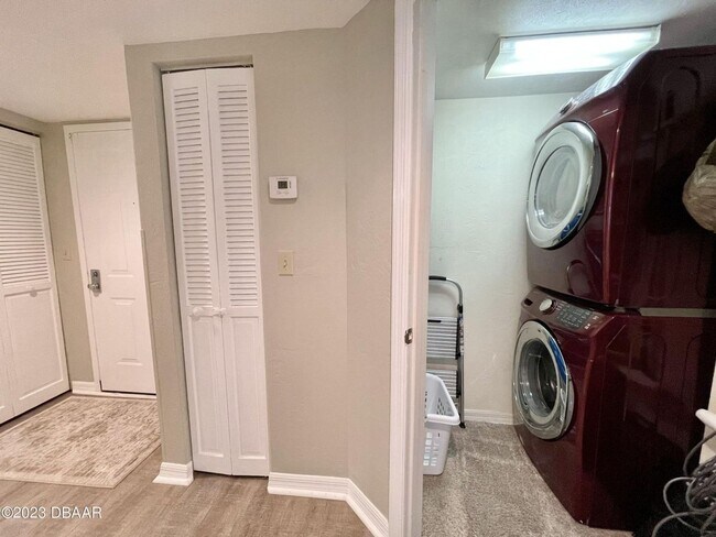 Building Photo - Furnished Oceanview 2 Bed, 2 Bath Condo – Available Now!