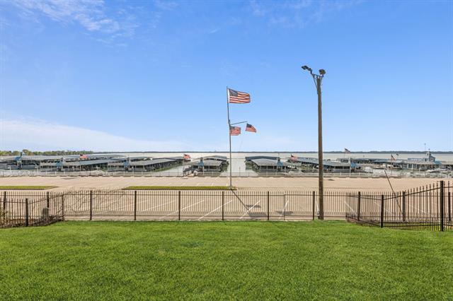 Building Photo - 2046 Pontchartrain Dr