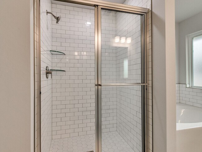 Building Photo - FIRST MONTH FREE!