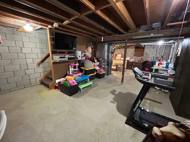 Basement - 2711 Albany Ct