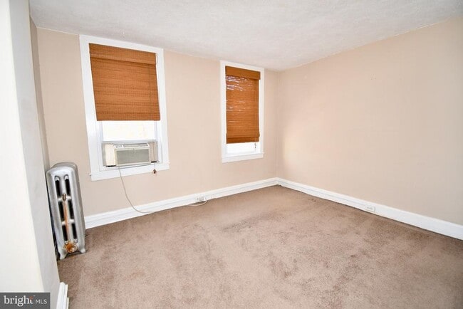 Building Photo - 3850 Quarry Ave