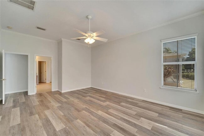 Building Photo - 5604 Skimmer Dr