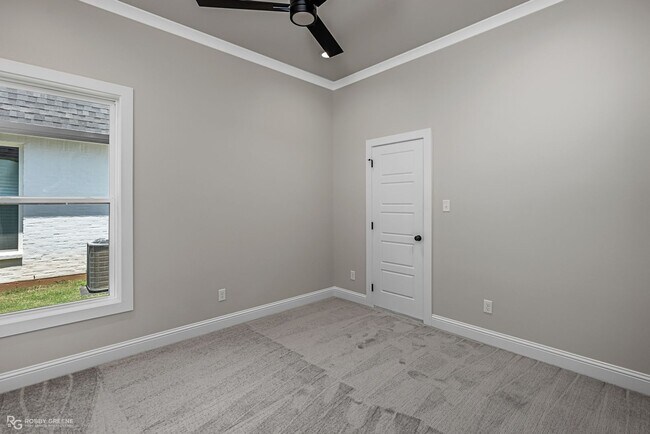 Building Photo - 593 Corinth Cir