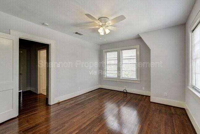 Building Photo - 1748 Hawthorne St