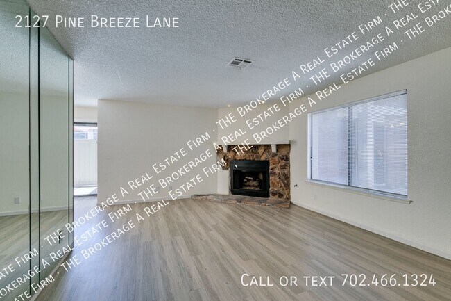 Building Photo - 2127 Pine Breeze Ln