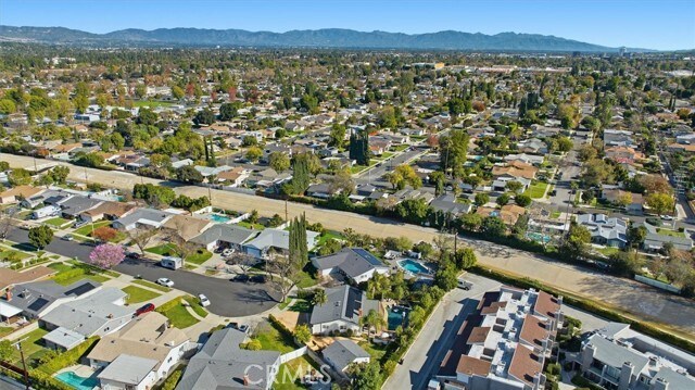 Building Photo - 6443 Gross Ave