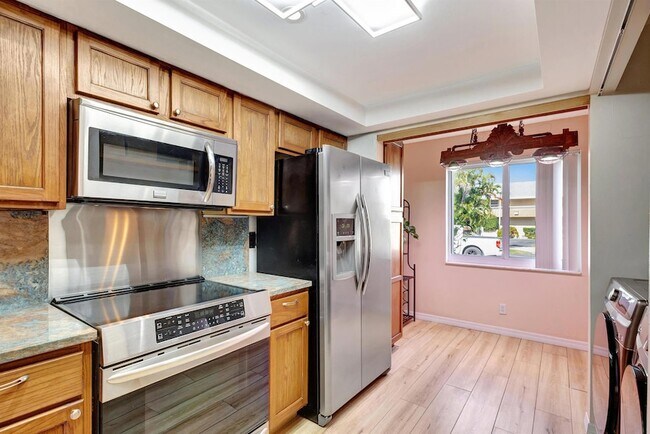 Building Photo - 3110 Surf Way