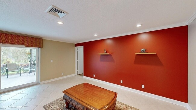 Building Photo - 488 Forestview Dr