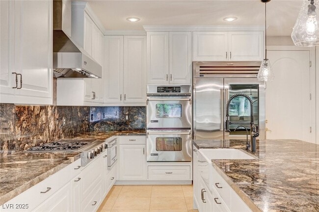 Building Photo - 9813 Edgeview Pl