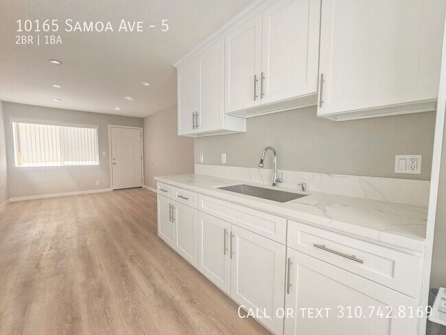 Building Photo - 10165 Samoa Ave