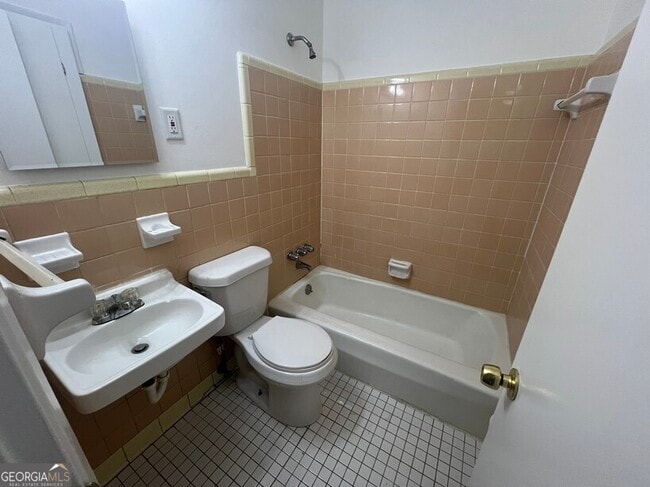 Building Photo - 4055 Elizabeth Park Ct
