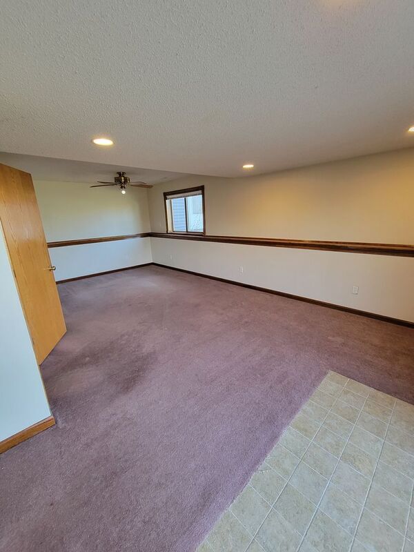 Building Photo - 5041 Mitchell Rd