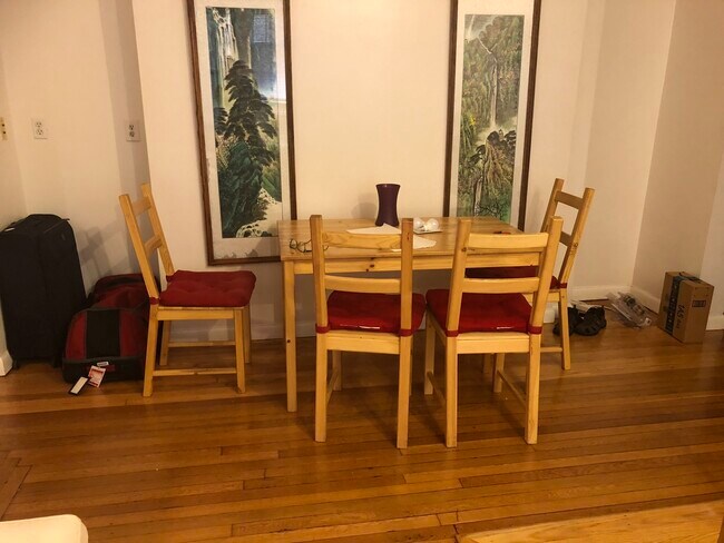 Building Photo - 456 Park Dr