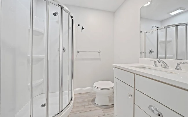 Building Photo - 479 Sherman St