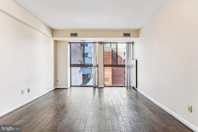 Building Photo - 1200 23rd St NW