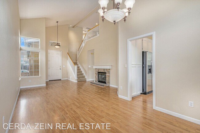 Building Photo - 3 br, 2.5 bath House - 7 Ratto Road