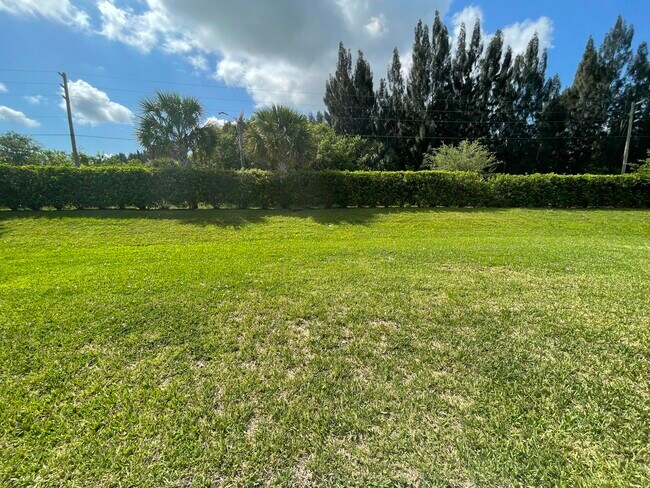 Building Photo - 3832 Lancove Way