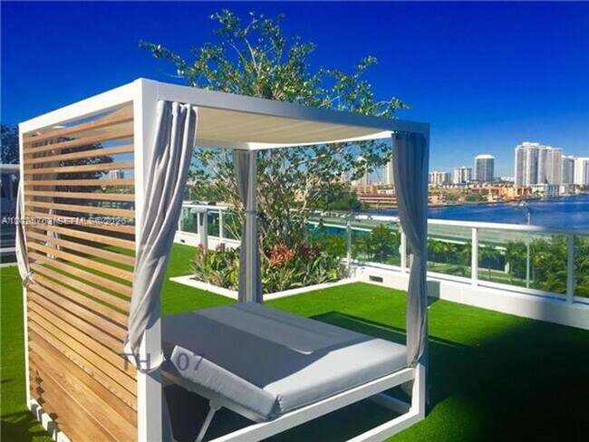 Building Photo - 400 Sunny Isles Blvd